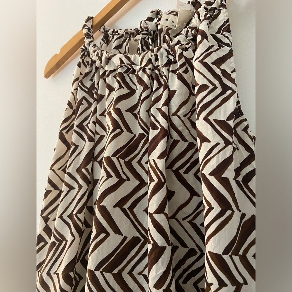 Marni by H&M stunning 100% silk halter style, peak of your back and tie closure. - Picture 3 of 10